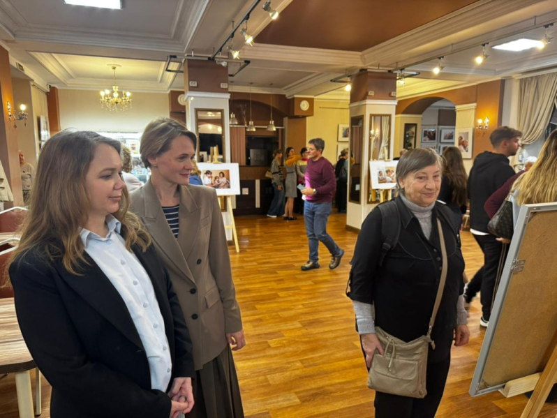 В клубе «Выборгская сторона» открылась фотовыставка к 100-летию Педиатрического университета 6