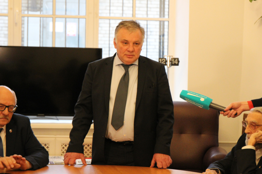 В Педиатрическом университете представили подлинные документы из архива Карла Раухфуса 1