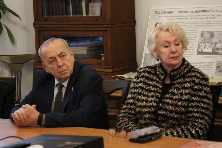 В Педиатрическом университете представили подлинные документы из архива Карла Раухфуса 9