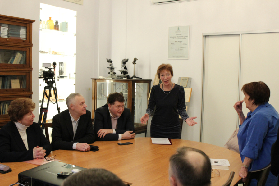 В Педиатрическом университете представили подлинные документы из архива Карла Раухфуса 21