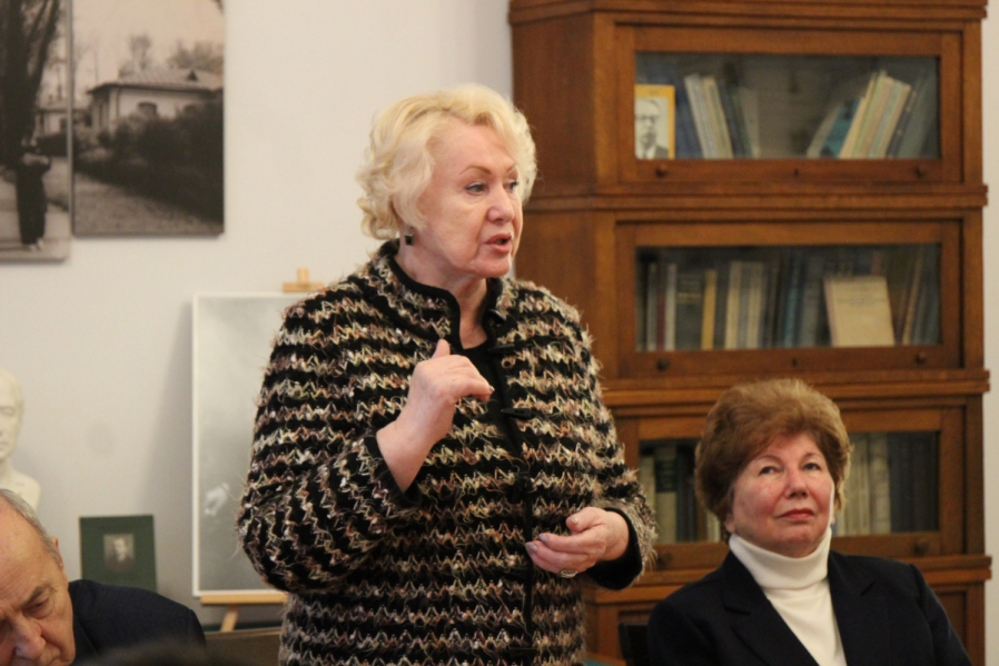 В Педиатрическом университете представили подлинные документы из архива Карла Раухфуса 22