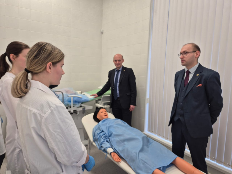 Старшеклассники Горчаковского лицея МГИМО получили первую медицинскую профессию 6