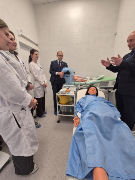 Старшеклассники Горчаковского лицея МГИМО получили первую медицинскую профессию 7