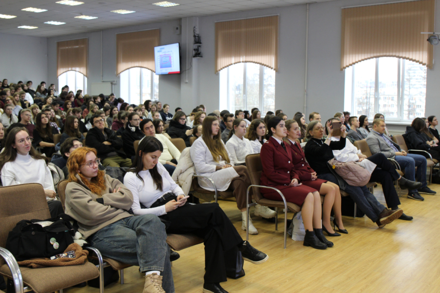 Сотрудники Роспотребнадзора рассказали студентам Педиатрического университета о профилактике ВИЧ-инфекции 4