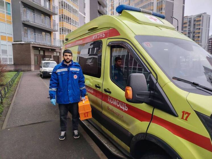 Будущие врачи осваивают экстренную помощь на станции скорой