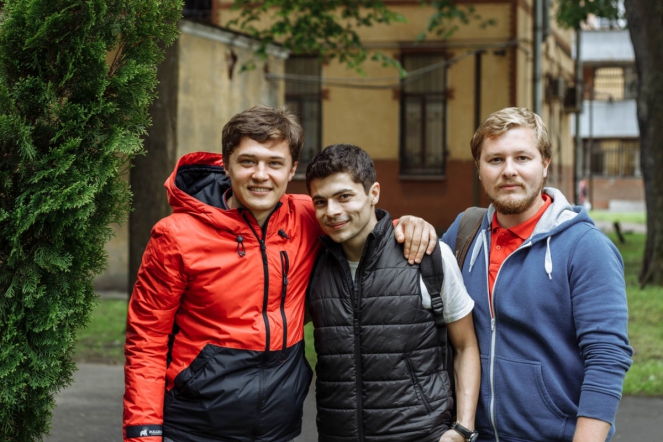 Студенты 6 курса СПбГПМУ дали старт «аллее выпускников» 3