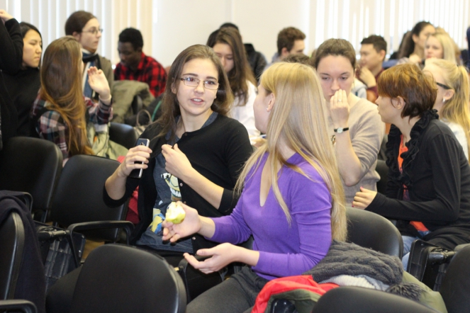 Студенты СПбГПМУ обсудили причины и итоги Великой Октябрьской революции 7