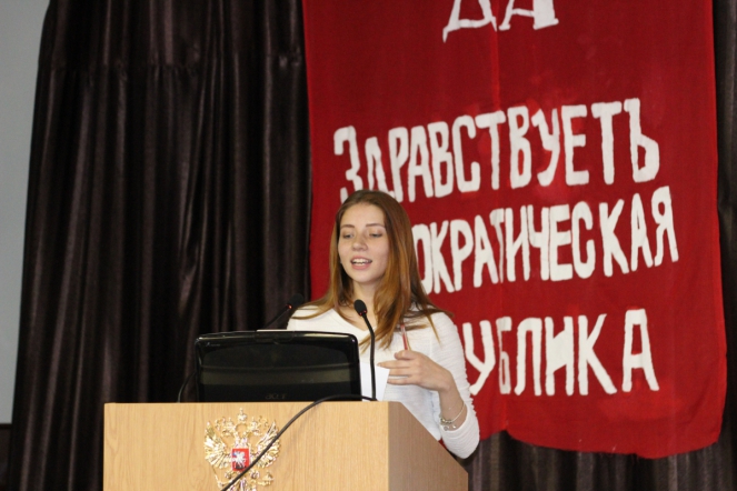 Студенты СПбГПМУ обсудили причины и итоги Великой Октябрьской революции 18