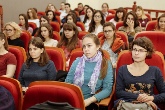 СПбГПМУ отметил всемирный день биоэтики научной дискуссией студентов 4