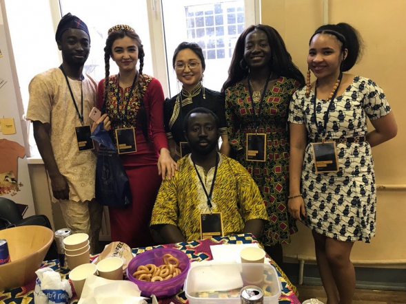 Иностранные студенты СПбГПМУ - участники фестиваля "Faces&Places" 1