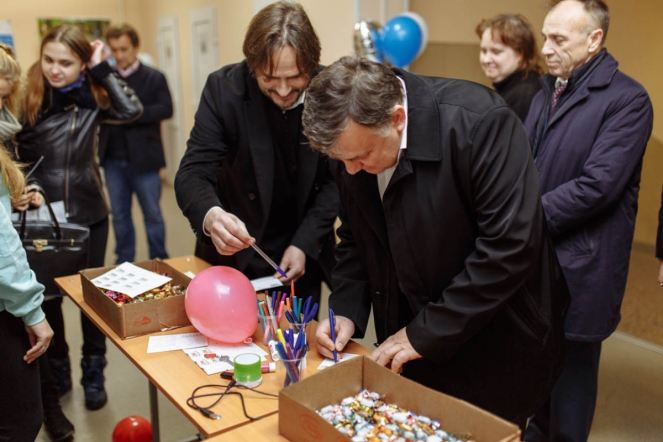 Студенты СПбГПМУ провели акцию «Открытка маме» 12