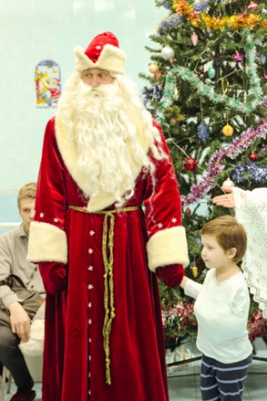 Новогодний праздник для пациентов Хирургии 24