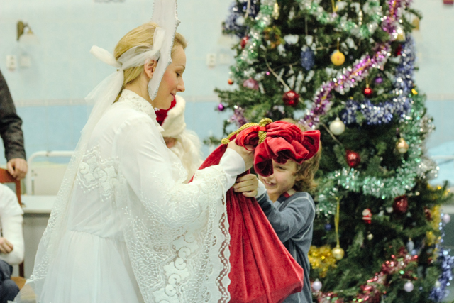 Новогодний праздник для пациентов Хирургии 63