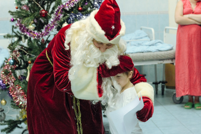 Новогодний праздник для пациентов Хирургии 78