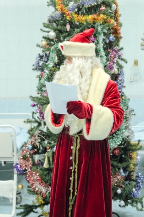 Новогодний праздник для пациентов Хирургии 80