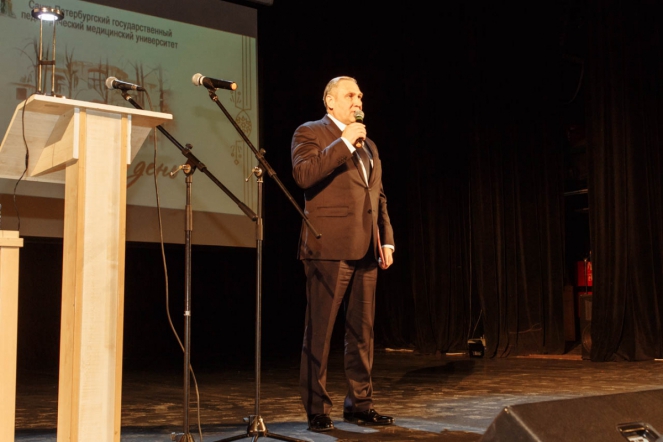 В СПбГПМУ состоялся торжественный актовый день 5