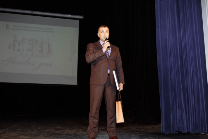 В СПбГПМУ состоялся торжественный актовый день 18