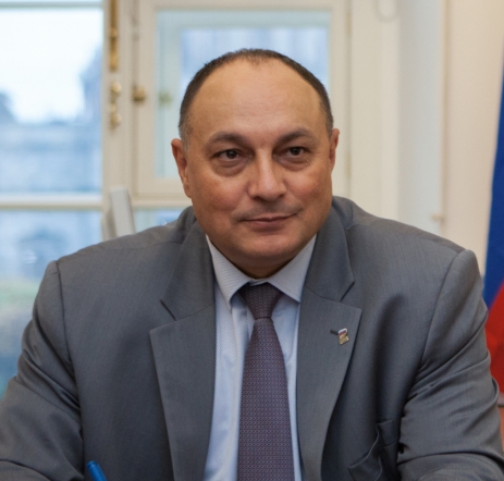 Депутат Купченко поздравил СПбГПМУ с Днем российского студенчества