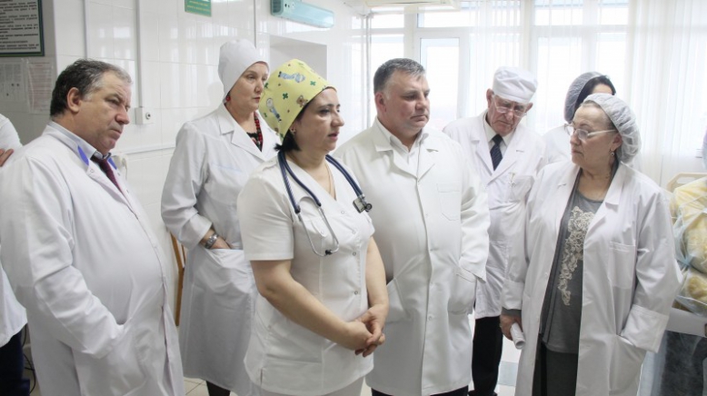 Врачи СПбГПМУ проинспектировали больницы Дагестана