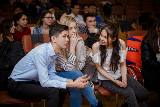 Студенты-иностранцы СПбГПМУ провели «Брейн-ринг» 20