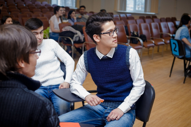 Студенты-иностранцы СПбГПМУ провели «Брейн-ринг» 25