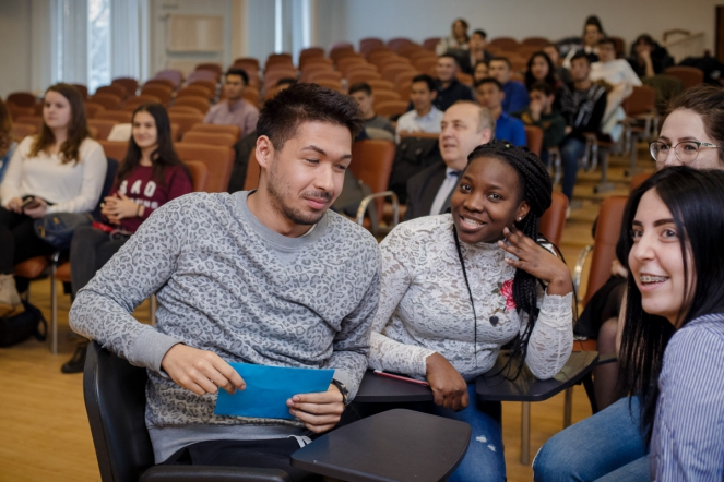 Студенты-иностранцы СПбГПМУ провели «Брейн-ринг» 40