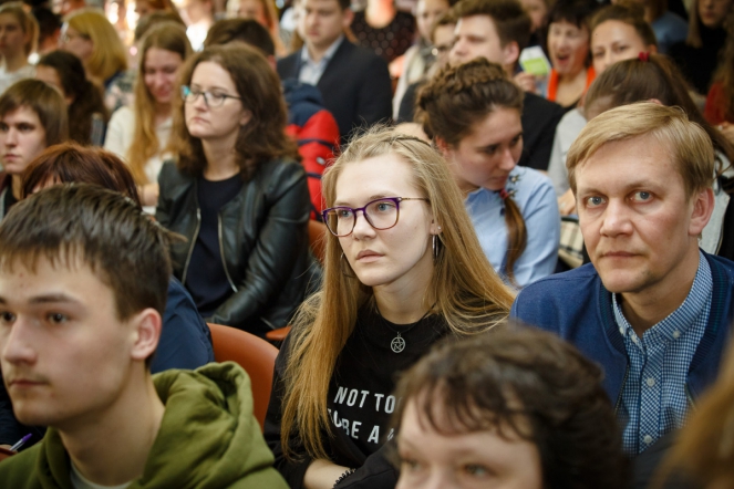 Педиатрический университет распахнул свои двери для более 400 абитуриентов 38