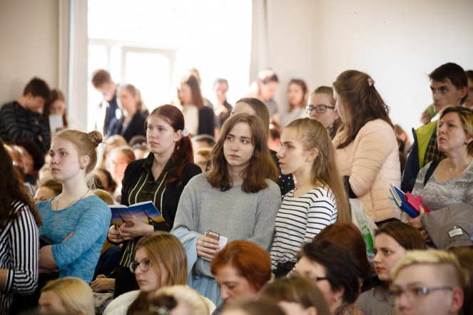 Педиатрический университет распахнул свои двери для более 400 абитуриентов 46