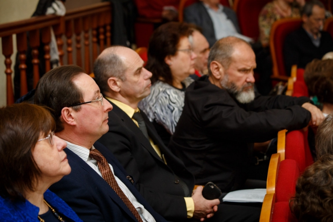 На ученом совете впервые вручены именные стипендии студентам 28