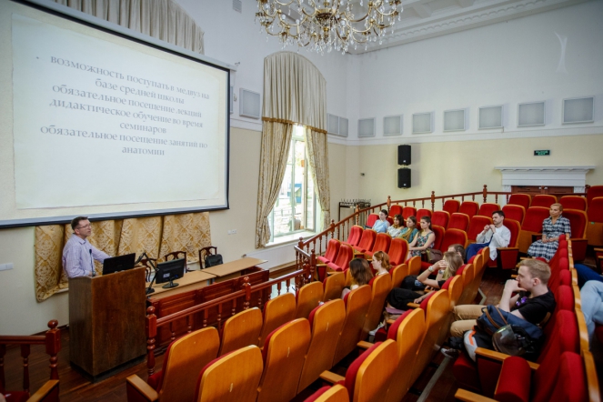 В СПбГПМУ выступил специалист из Канады 5