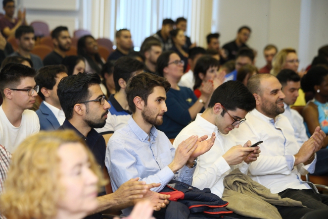 Традиционный поэтический вечер "Подарок Петербургу" прошел в СПбГПМУ