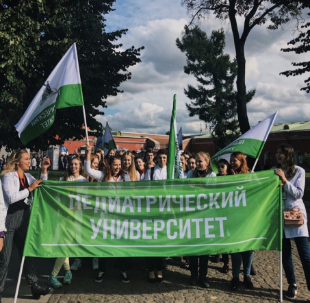 Студенты СПбГПМУ - участники Парада российских студентов 5