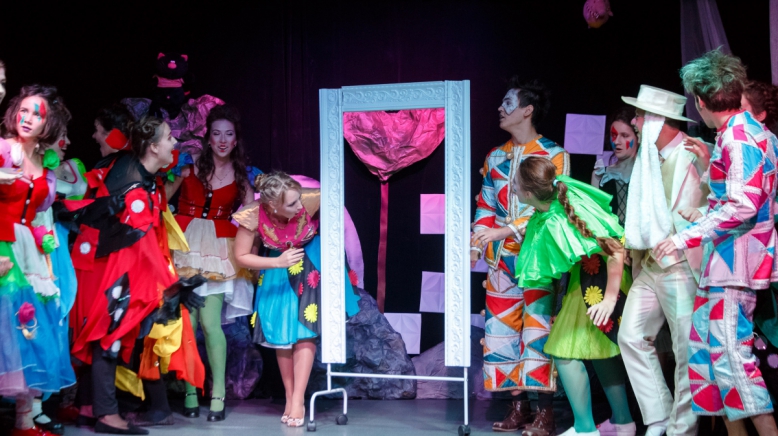 «Гиппократ» открывает театральный сезон 10