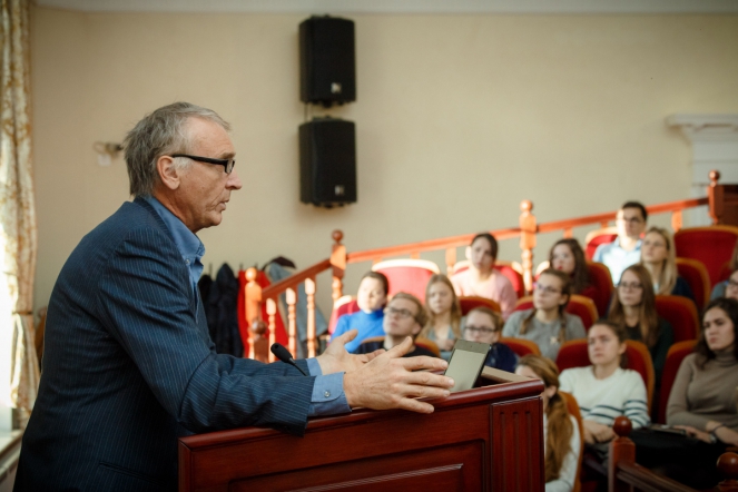 Немецкий гастроэнтеролог провел открытую лекцию в СПбГПМУ