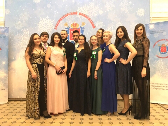 Студенты СПбГПМУ - участники Губернаторского бала