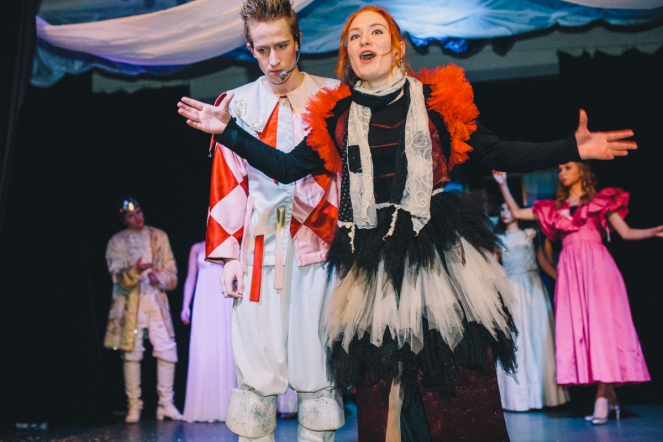 Гиппократ приглашает на заключительное представление