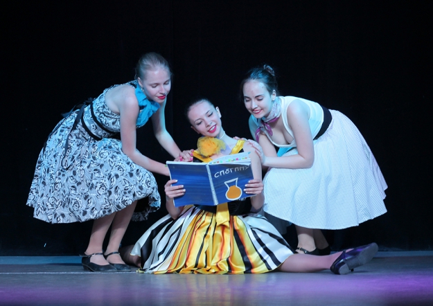 Клуб Гиппократ закрыл театральный сезон 9