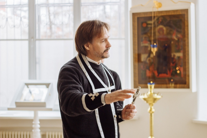 В Педиатрическом университете прошел крестный ход против эпидемии 3