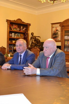 Лео Бокерия одобрил работу кардиохирургов Педиатрического университета 3