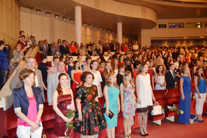 Педиатрический университет выпустил более полутысячи молодых врачей 9