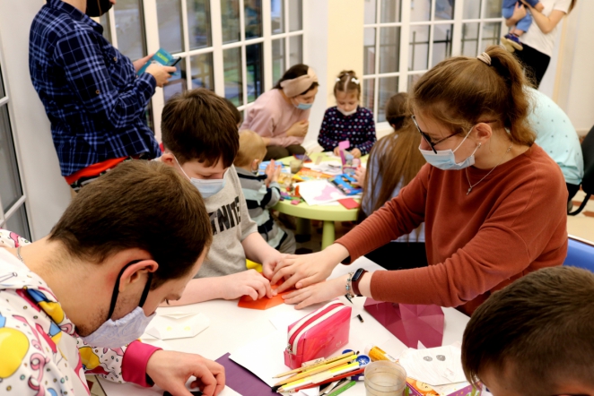 Волонтеры  посетили Детский пульмонологический центр 3