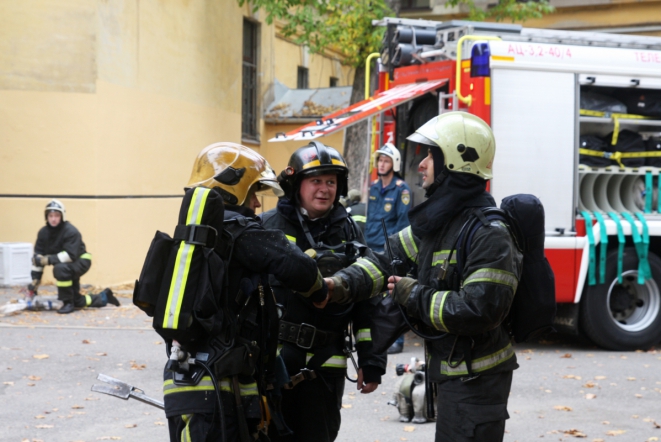 В СПбГПМУ прошли пожарно-тактические учения 16