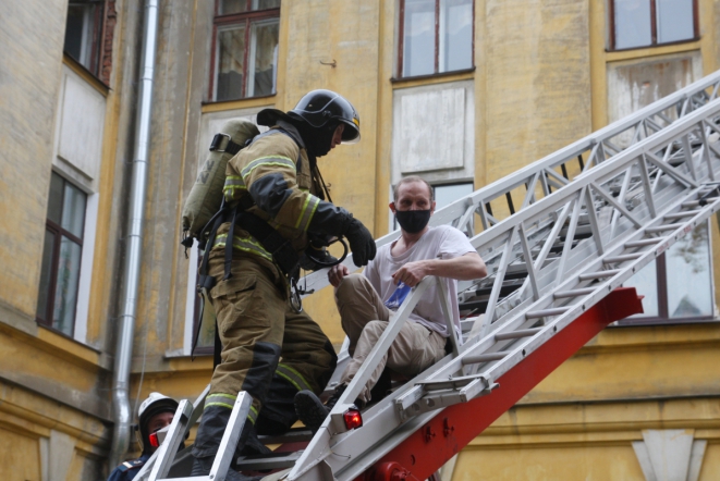 В СПбГПМУ прошли пожарно-тактические учения 17