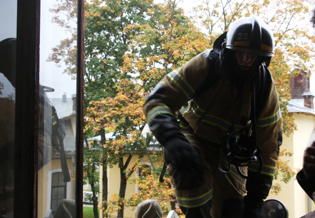 В СПбГПМУ прошли пожарно-тактические учения 18