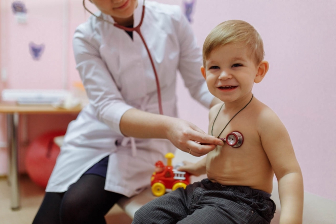 Подарить здоровое детство: 20 ноября – день педиатра