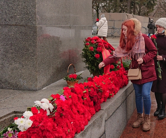 Студенты СПбГПМУ почтили память павших в годы блокады 1