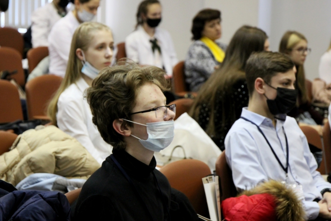 СПбГПМУ принял Форум «Моя будущая профессия – врач» 13