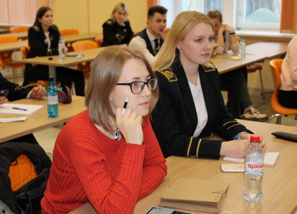 Студенты СПбГПМУ посетили Горный университет с лекцией о первой помощи 3