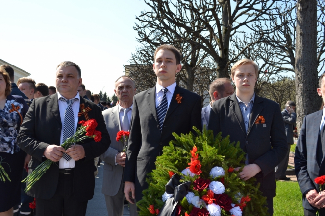 Педиатрический университет принял участие в торжественно-траурной церемонии на Пискаревском кладбище 3