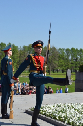 Педиатрический университет принял участие в торжественно-траурной церемонии на Пискаревском кладбище 6